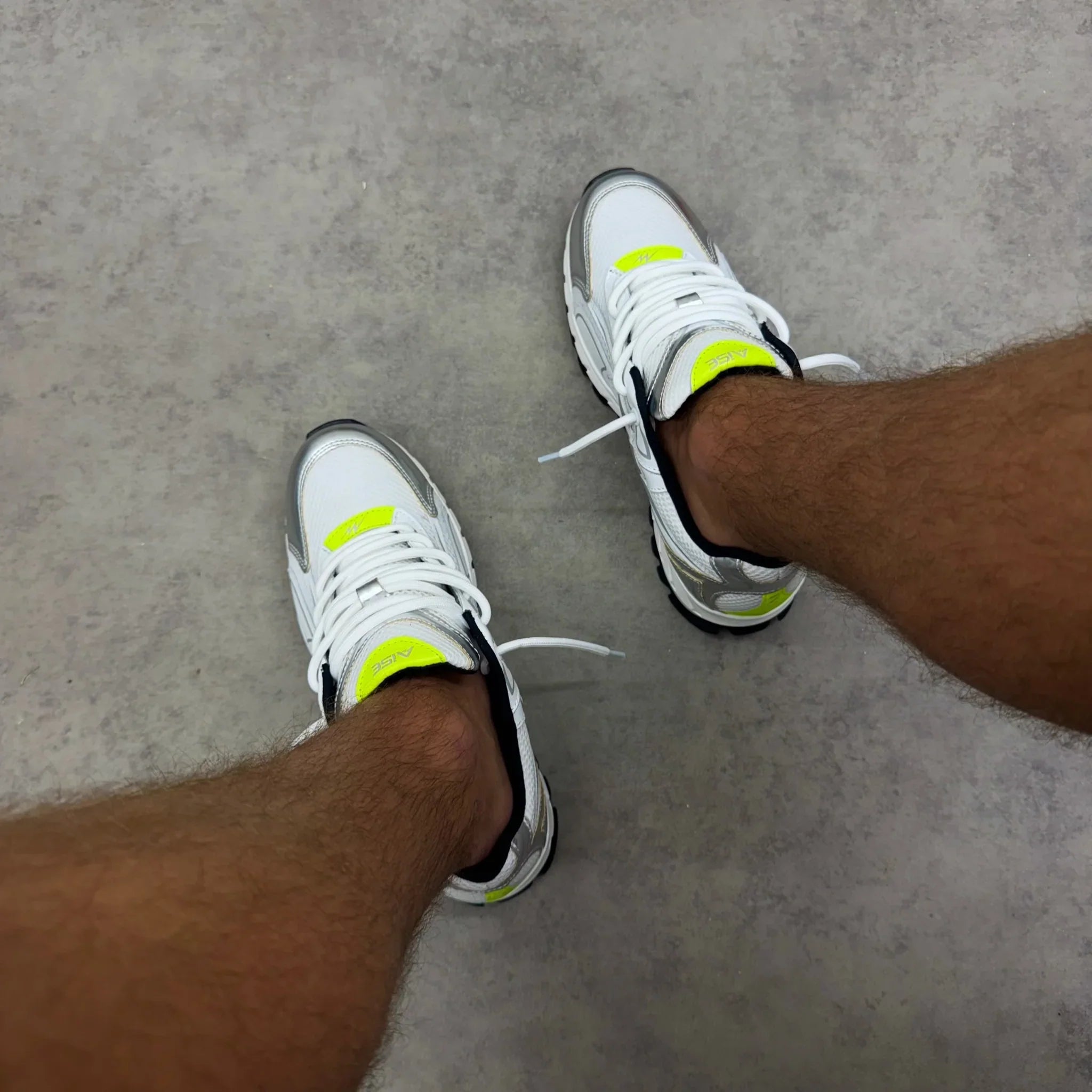 Citrus Chrome Cosmo Runner