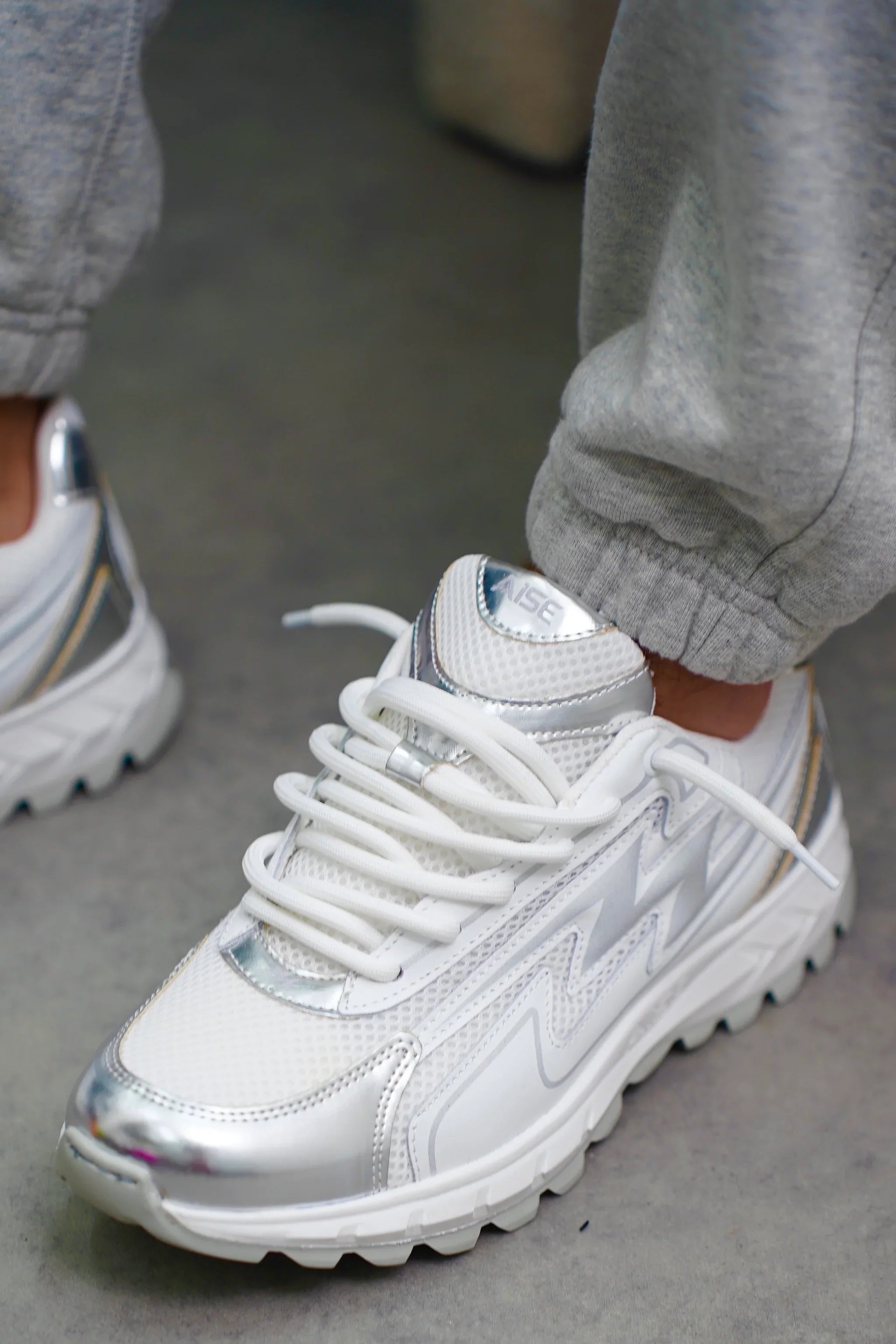 Chrome White Cosmo Runner Shoes